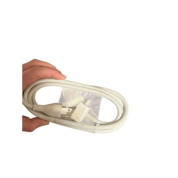 Apple 60W MagSafe MacBook White Power Adapter Charger - Picture 1 of 2